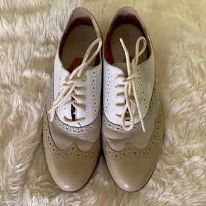 Born Women's Ashleigh  Oxford Loafer 9.5